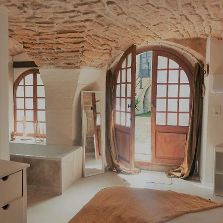 Bed and Breakfast La Cachette Aigues-Vives  Exterior foto