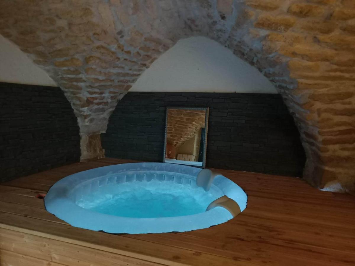Bed and Breakfast La Cachette Aigues-Vives  Exterior foto